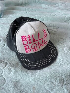 💫Y2K Billabong Trucker Hat